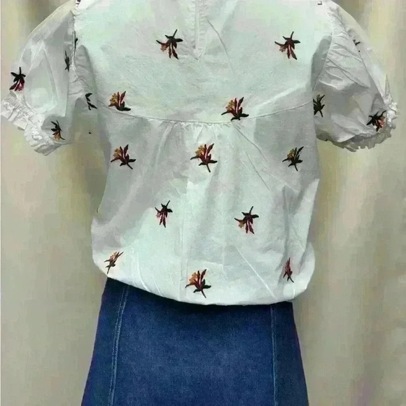 a loves a cotton blouse embroidered flowers Size XS - Picture 8 of 9